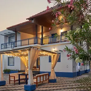  Hotel Seclude By The Lake, Alleppey India